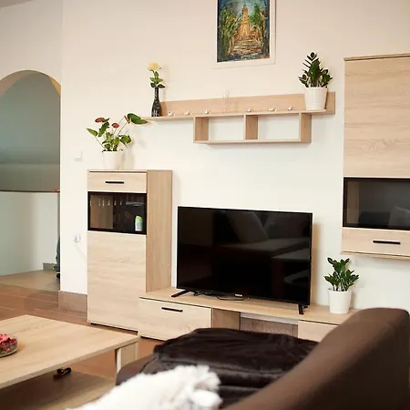 Samont Velky Orechov